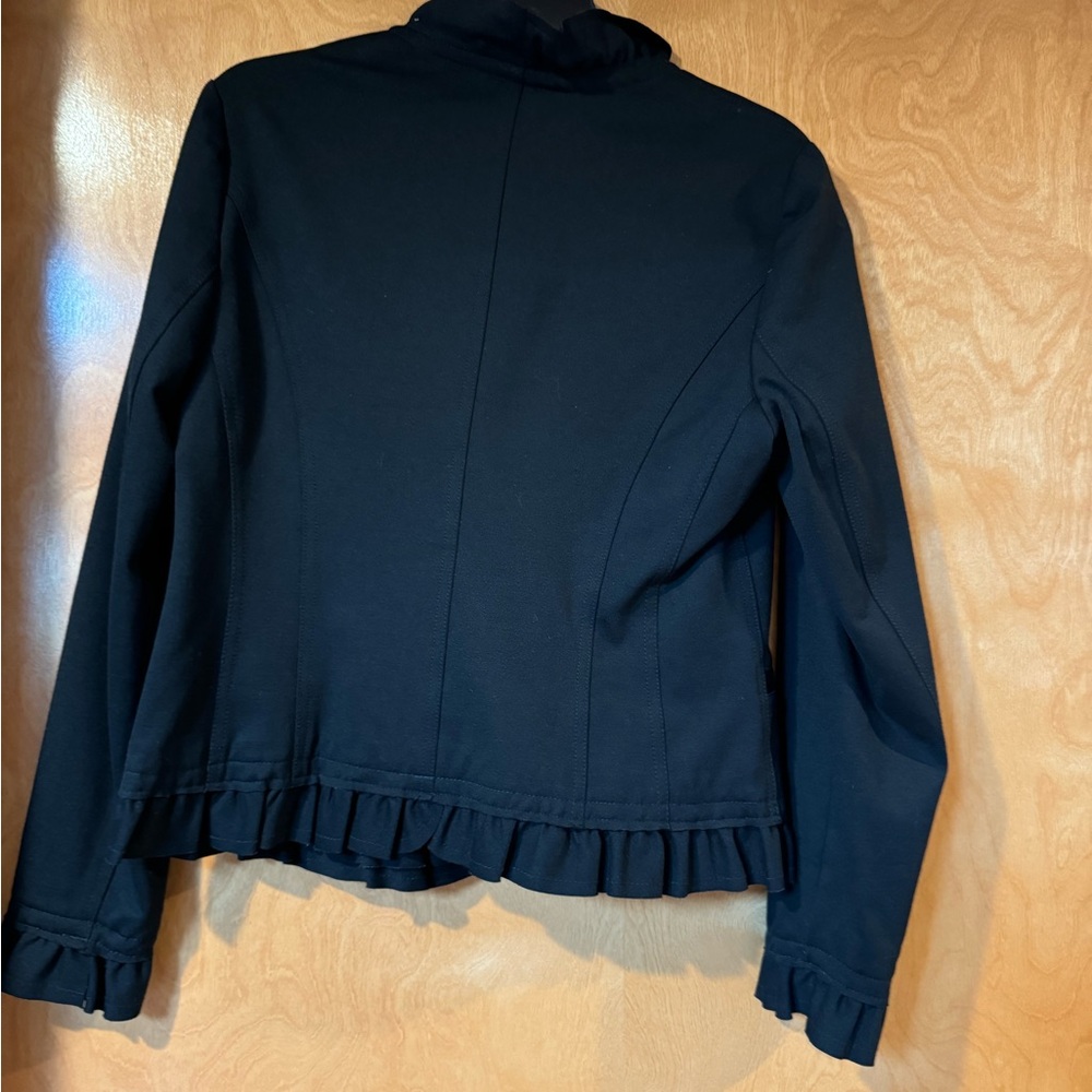 Lightweight ruffled jacket - Picture 8 of 9